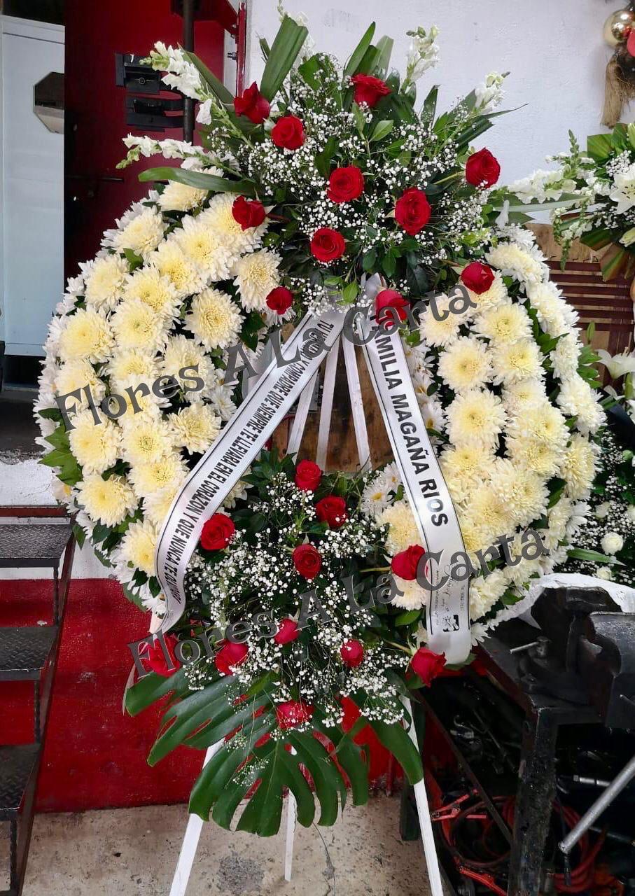 Funeral Standing Wreaths México